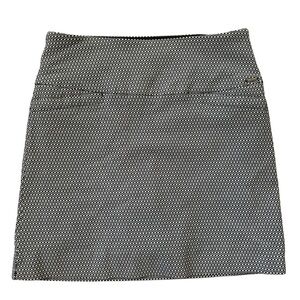 S.C. & CO. Black and White Skort Medium